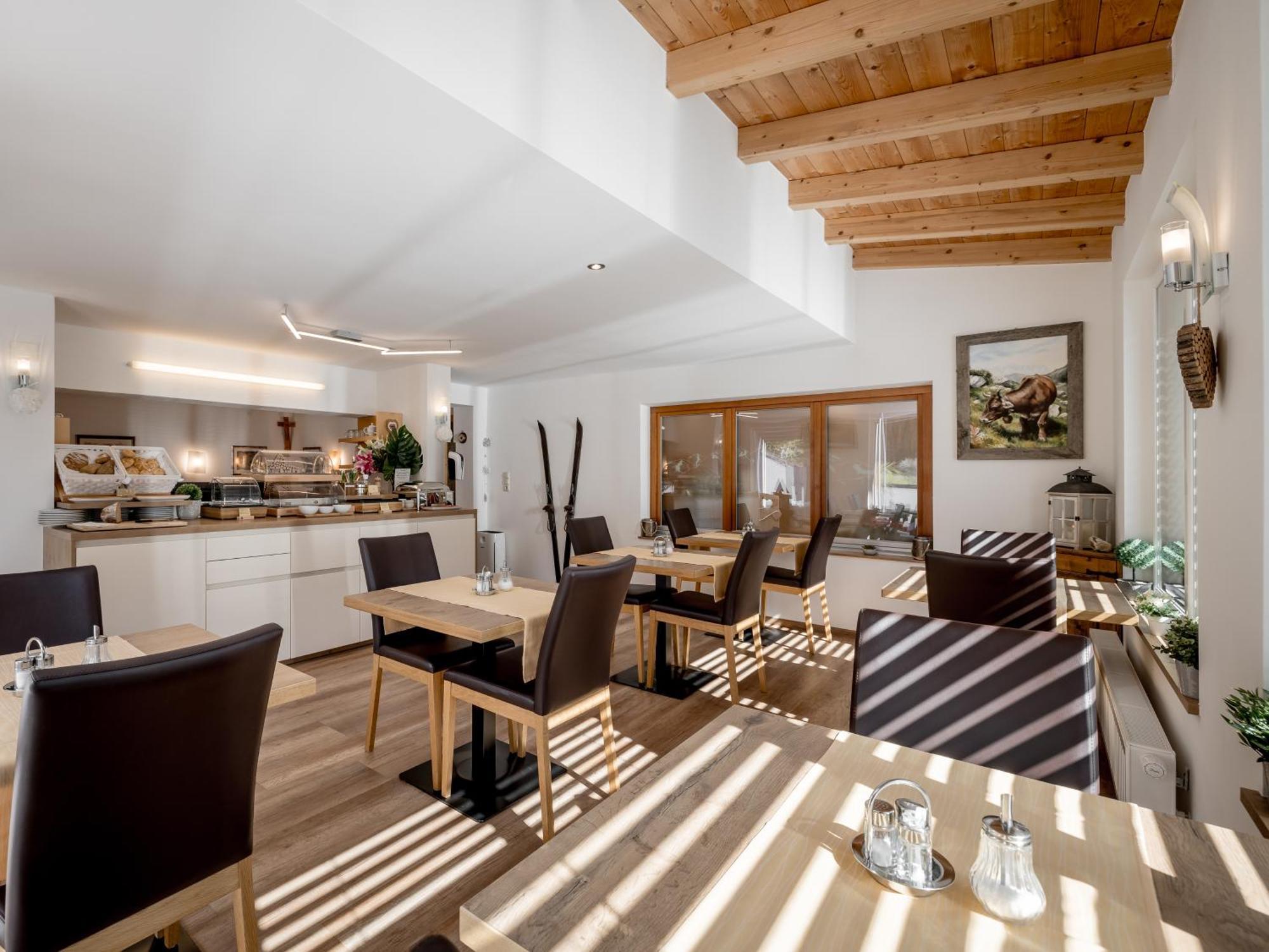 Отель Quality Hosts Arlberg - Haus Pepi Eiter Санкт-Антон-ам-Арльберг Экстерьер фото