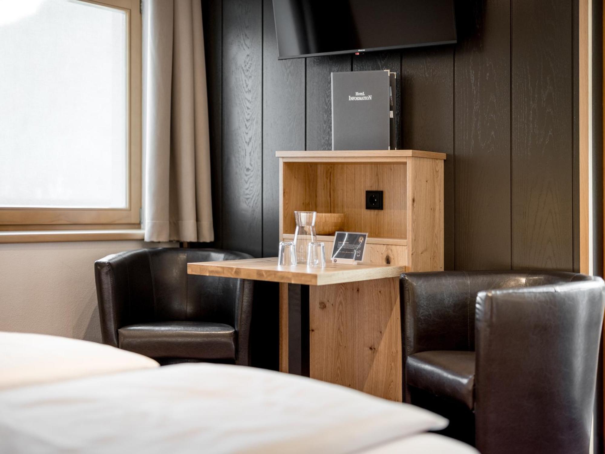 Отель Quality Hosts Arlberg - Haus Pepi Eiter Санкт-Антон-ам-Арльберг Экстерьер фото